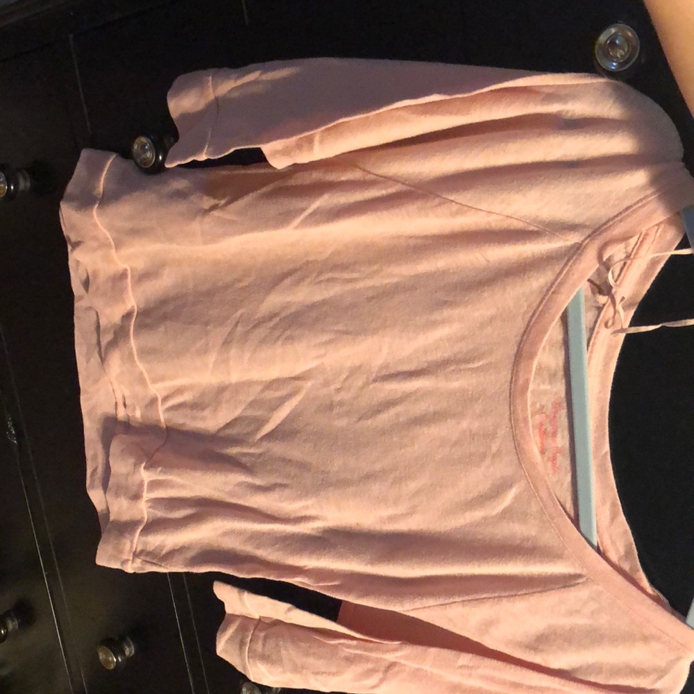 American Eagle Quarter Sleeve shirt